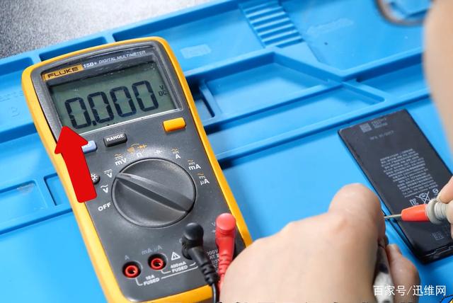 neueste Unternehmensnachrichten über Die lange ausgehungerte Batterie des Mobiltelefons wurde erfolgreich wiederbelebt.  2