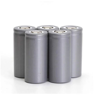 32700 Zylindrische LiFePO4 wiederaufladbare Batteriezelle 3.2V 6000mah 3C Entladung
