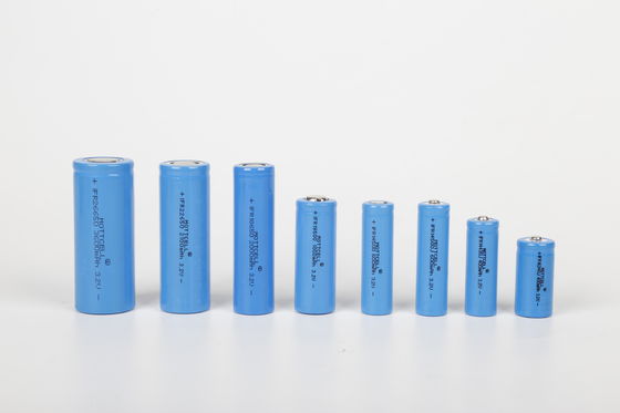 3.2V 3.7V Lithium-Eisenbatterie SOLAR ENERGY 18650 14500 LIFEPO4 Zylinderbatteriezelle